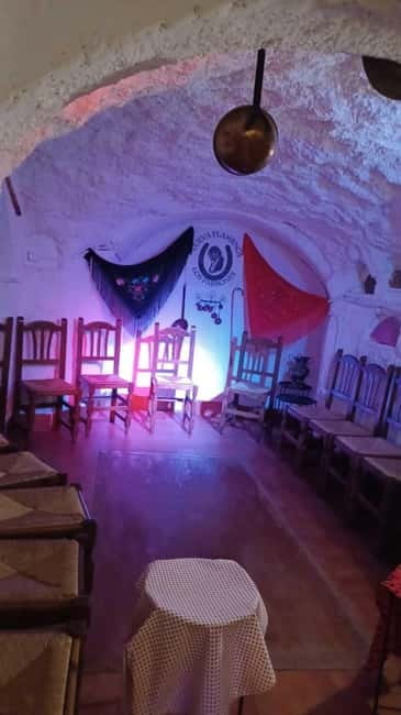 Granada: Flamenco Show Los Parrones in the Sacromonte Caves - Who will enjoy Los Parrones most