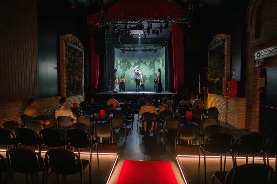 Granada: Flamenco show "Sensaciones" at the Teatro Flamenco Granada - Dancing, singing, and guitar in equal measure