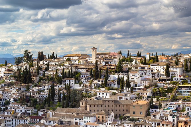 Granada Tapas Trail & Gypsy Flamenco Show - Who should book this evening?