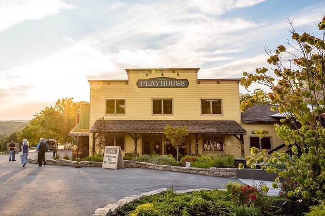 Great American Chuckwagon Dinner Show - What You Eat at the 5:00 pm Dinner