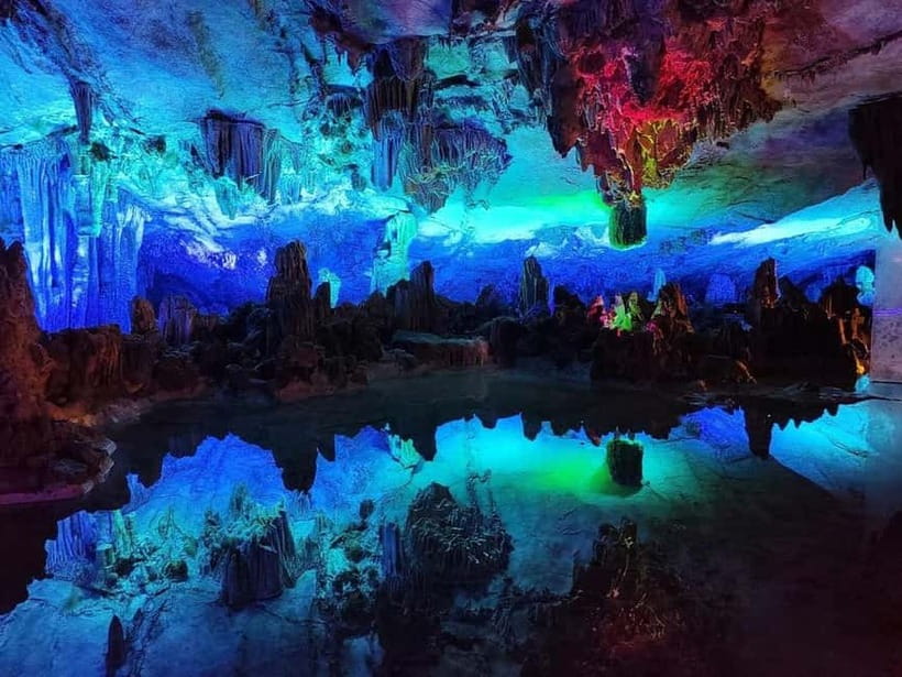 Guilin: 1-Day Cave, Xianggong Hill, Bamboo Boat & Show - One long day linking Guilin and Yangshuo
