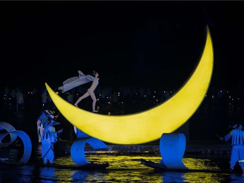 Guilin: 1-Day Cave, Xianggong Hill, Bamboo Boat & Show - Who should book this day
