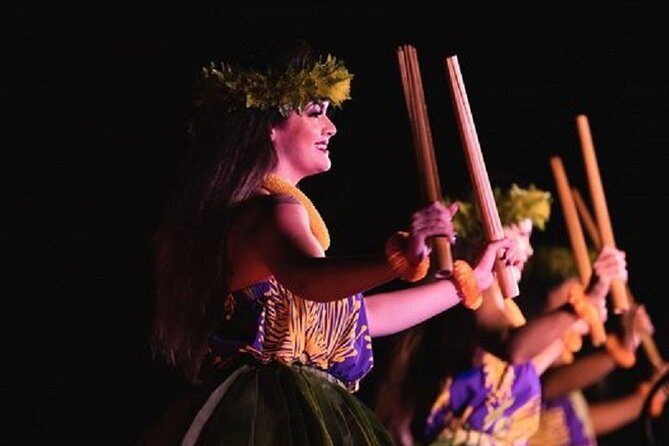 Hale Hoaloha Luau at the Mauna Lani - Mauna Lani setting and arrival advice