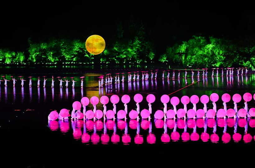 Hangzhou: Impression West Lake Show(Enduring Memories of HZ) - The Butterfly Lovers story on a floating stage
