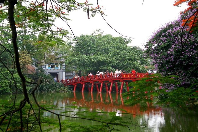 Hanoi Cyclo Ride and Water Puppet Show - Tran Quoc Pagoda beside West Lake