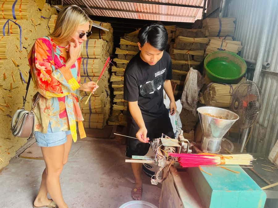 Hanoi: Incense Village, Hat, Lacquer, City Tour+Water Puppet - Price, pace, and practical value