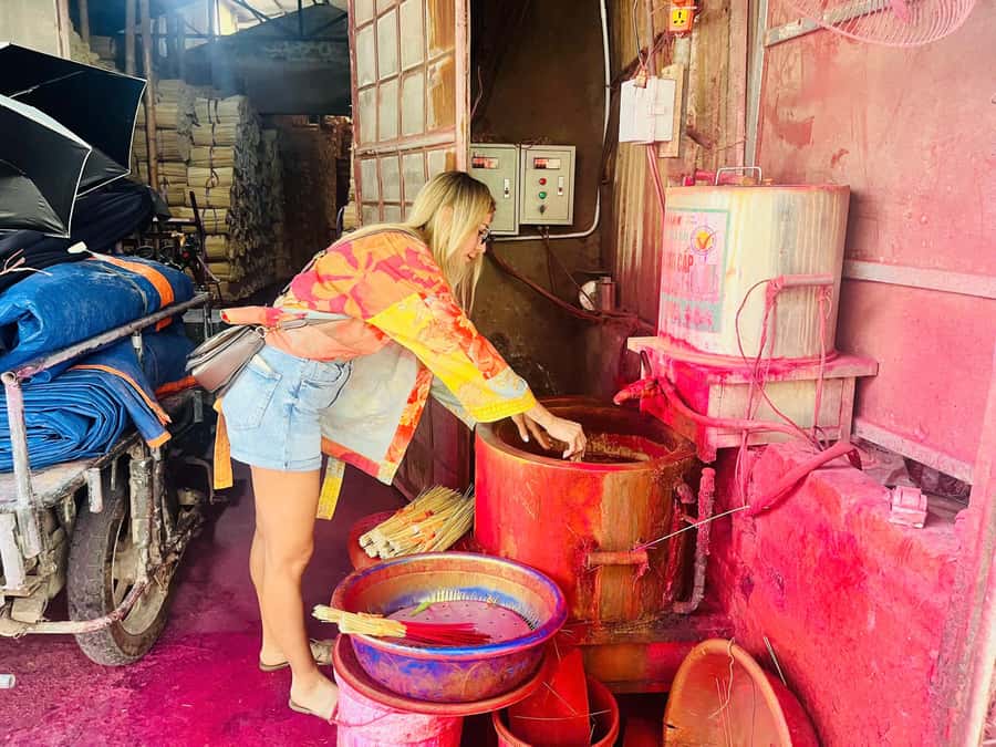 Hanoi: Incense Village, Hat, Lacquer, City Tour+Water Puppet - Lunch at a local artisan’s home