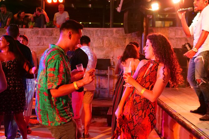 Harbour Lights Beach Extravaganza and Dinner Show - Is $119.75 good value?