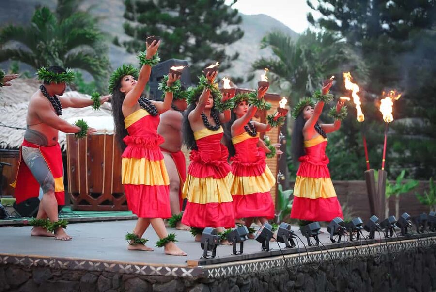 Hawaii: Oahu Attraction Pass with Top-Rated Luau - Kualoa Ranch and the north shore