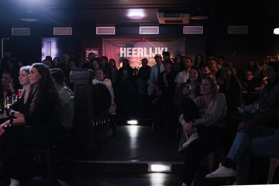 Heidelberg: Ticket for Comedy Night at the Comedy Club Heidelberg - What Happens Between 6:00 and 7:30 pm