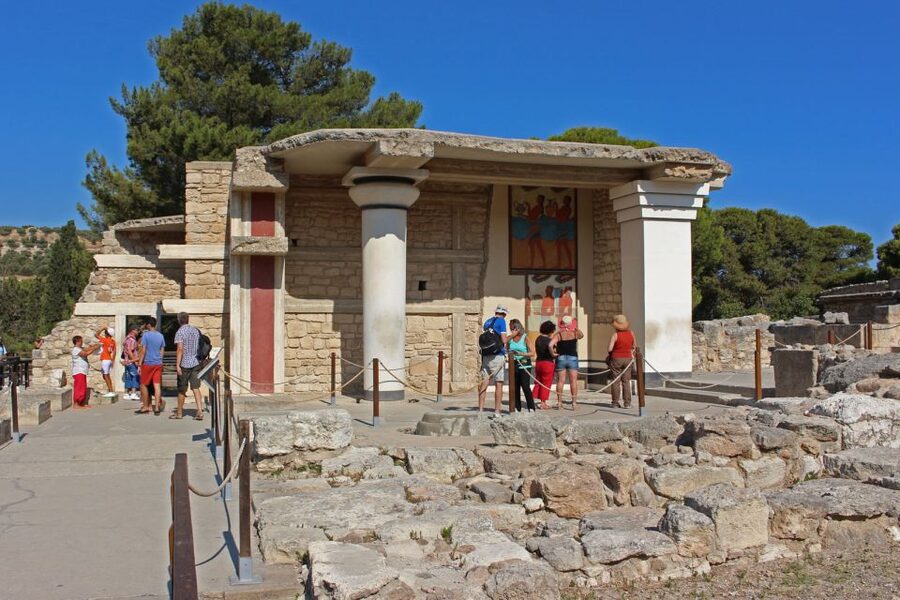 Heraklion, Knossos & Minoan Culture Show - Should you book the Heraklion, Knossos and Minoan Culture Show?