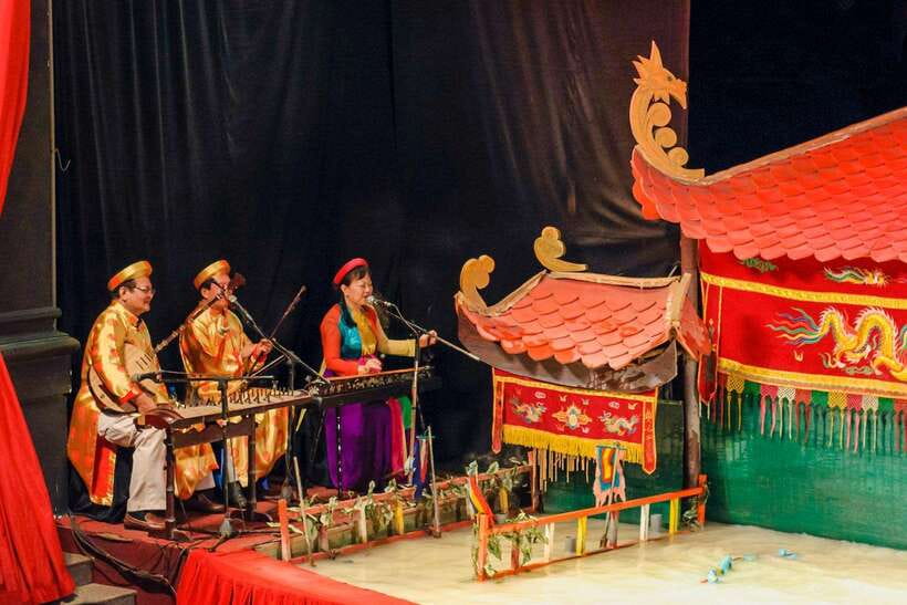 Ho Chi Minh: Authentic Vietnamese Dinner & Water Puppet Show - Starting with pickup in central Ho Chi Minh City
