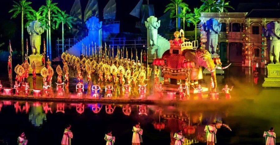 Hoi An Impression Show - Hoi An History - The 8 p.m. outdoor performance