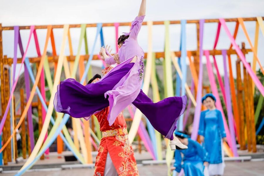 Hoi An: Impression Theme Park and Memories Show Tickets - Mini shows before the 20:00 performance