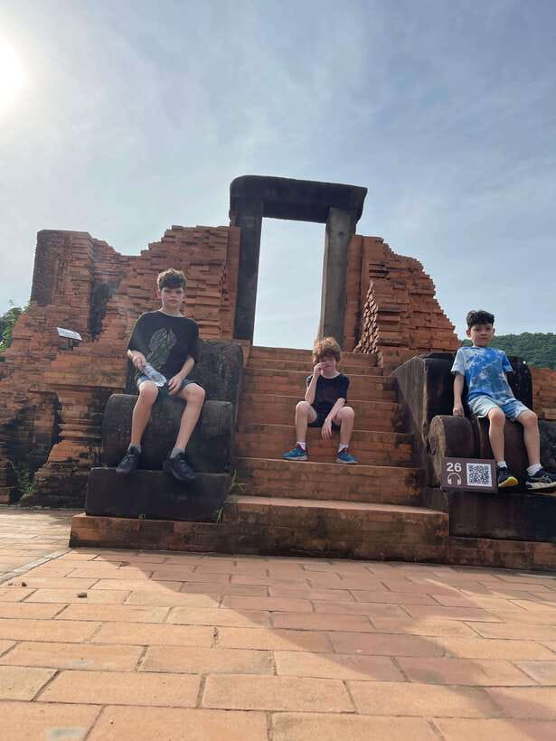 Hoi An: My Son Ruins; Bus-Boat-Cultural Show-Lunch-Guide - Practical details before you reserve