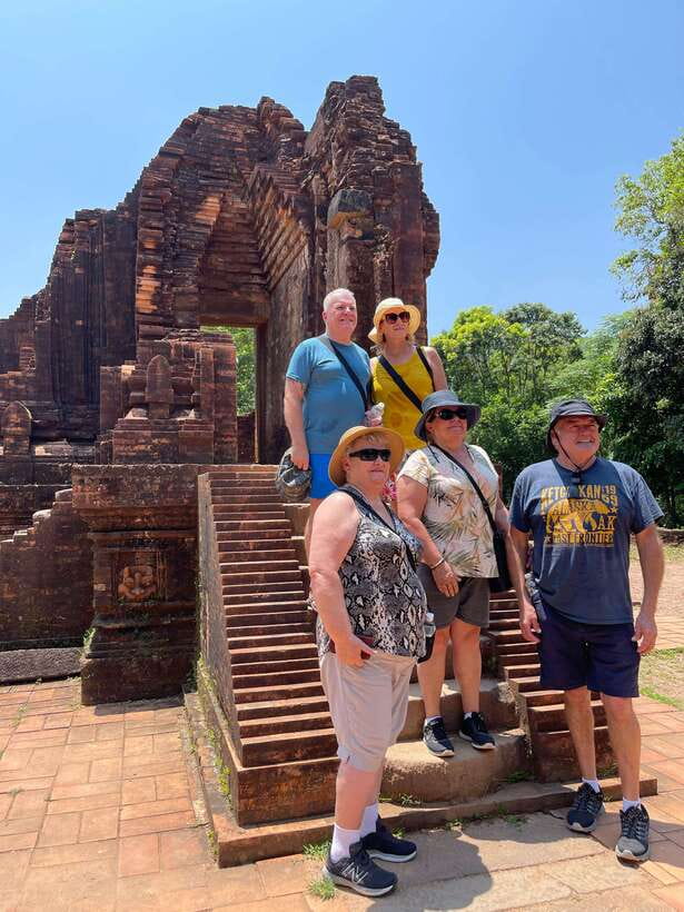 Hoi An: My Son Ruins; Bus-Boat-Cultural Show-Lunch-Guide - The Champa show and the human side of the site