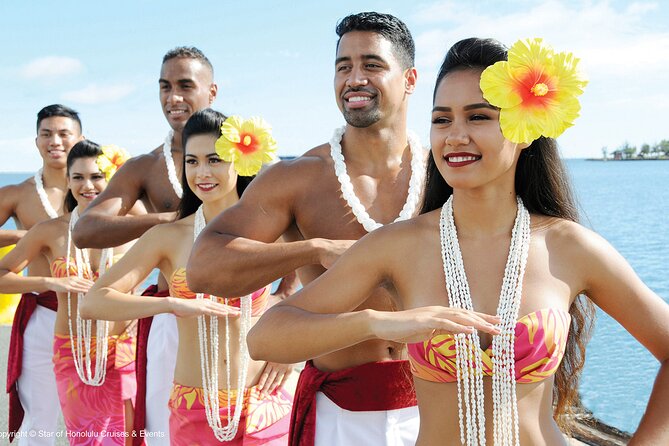 Honolulu: Three Star Deluxe Sunset Dinner Cruise and Show - Getting to Pier 81 from Waikiki