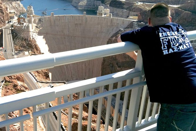 Hoover Dam Comedy Tour with Lunch and Comedy Club Tickets - Walking across the top with a dam expert