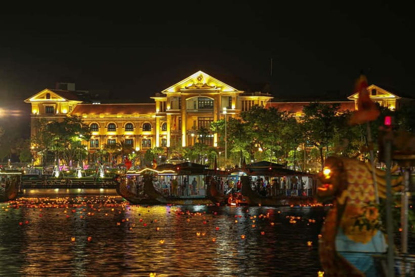 Hue: Perfume River Dinner Cruise with Traditional Show - Key points to know before boarding