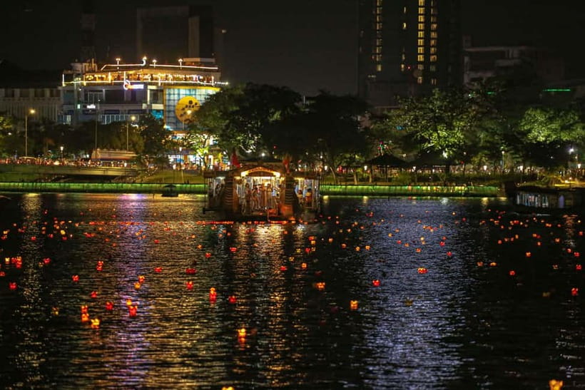Hue: Perfume River Dinner Cruise with Traditional Show - Is the $15 price good value?