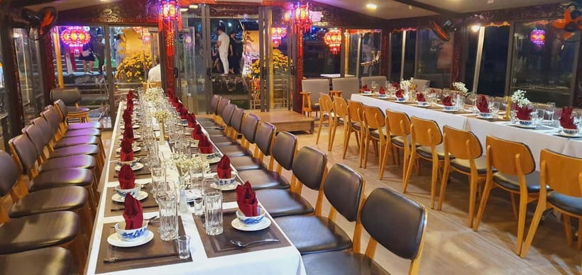 Hue: Perfume River Dinner Cruise with Traditional Show - Who will enjoy this evening most?