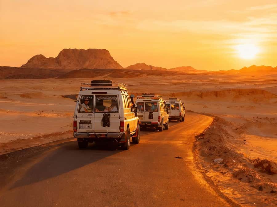Hurghada: 6-Hour Jeep Desert Safari, Dinner, and Show - Quad bikes and spider buggies: confirm the package