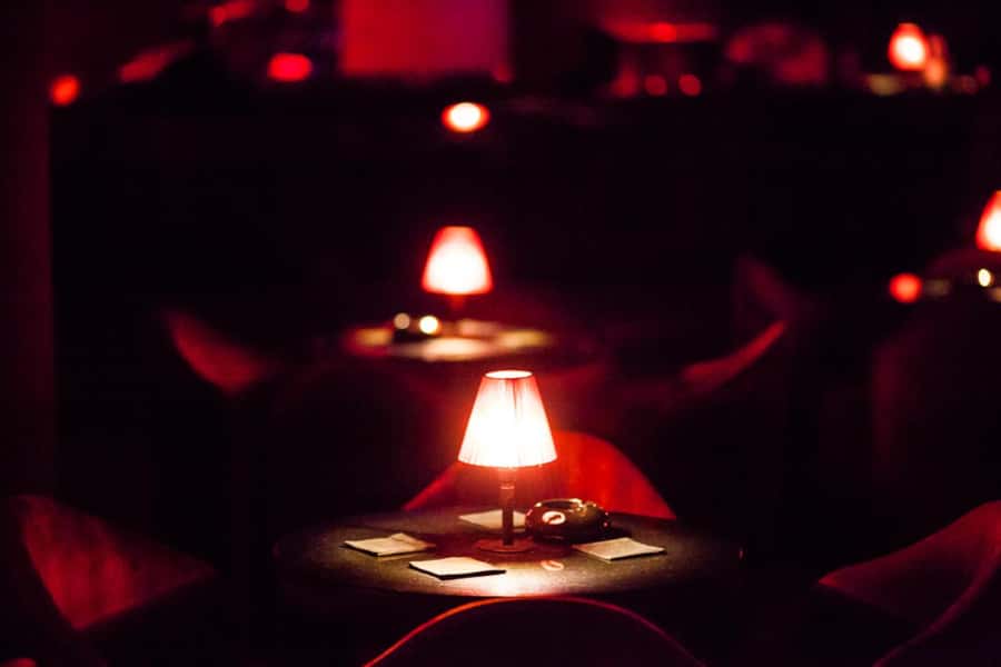Hurghada: Naz Cabaret ticket with beverages - How Naz Cabaret compares with a standard night out