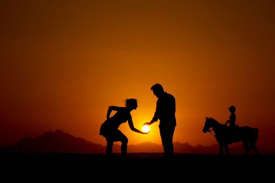 Hurghada: Quad Bike Safari, Camel Horse Ride, Dinner & Shows - Getting behind the handlebars in Sahl Hasheesh