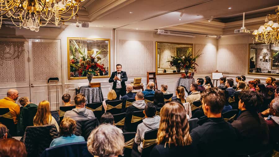 Impossible Occurrences - Melbourne Magic Show - Why the small audience changes the experience