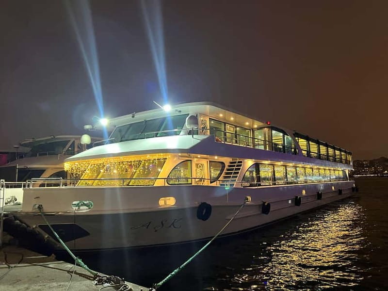 Istanbul: Bosphorus Cruise Dinner, Show & Alcoholic Drinks - Why the Bosphorus is the star of the evening