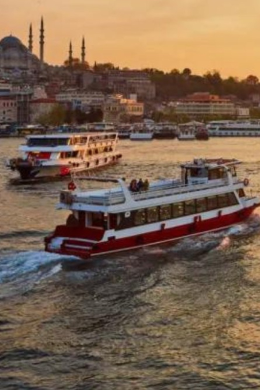 Istanbul: Bosphorus Dinner Cruise with Private Table & Show - The first hour on the water
