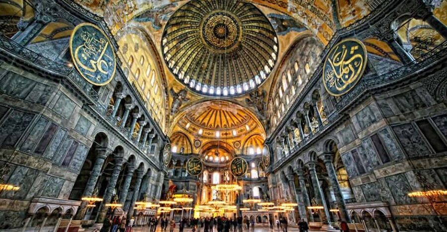 Istanbul City Sightseeing Tour & Turkish Dinner & Show - Topkapi Palace and the world of the sultans