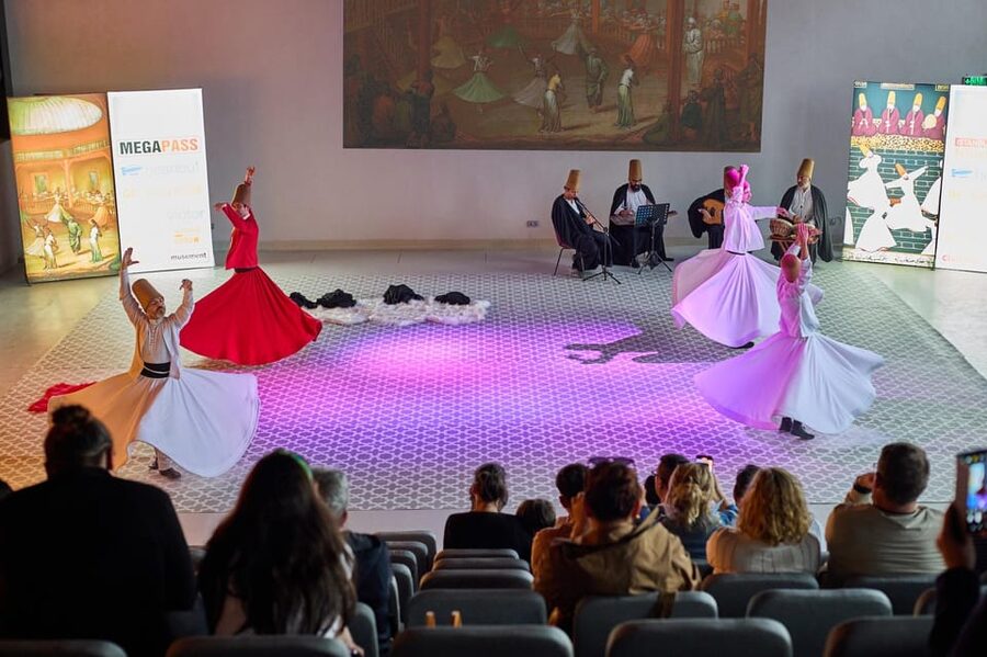 Istanbul: Whirling Dervish Ceremony next to Hagia Sophia - The music is half the experience