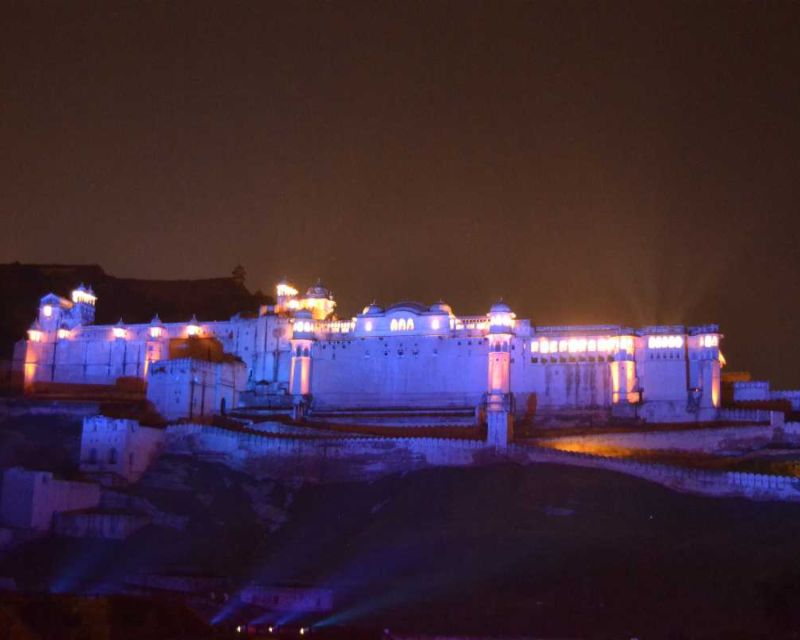 Jaipur: Amber Fort Light & Sound Show with Dinner - The one-hour fort visit and cultural presentation