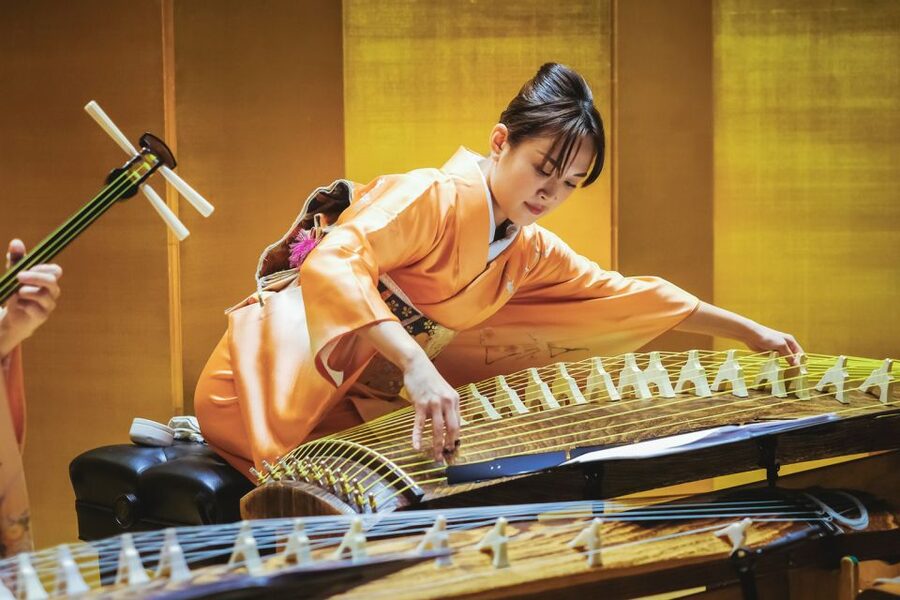 Japanese Traditional Music Show in Tokyo - Who will enjoy ZAKURO SHOW most?