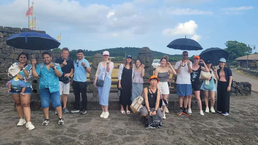 Jeju Eastern Highlight Tour with Women divers show - Saryeoni Forest Path and a quieter final stop