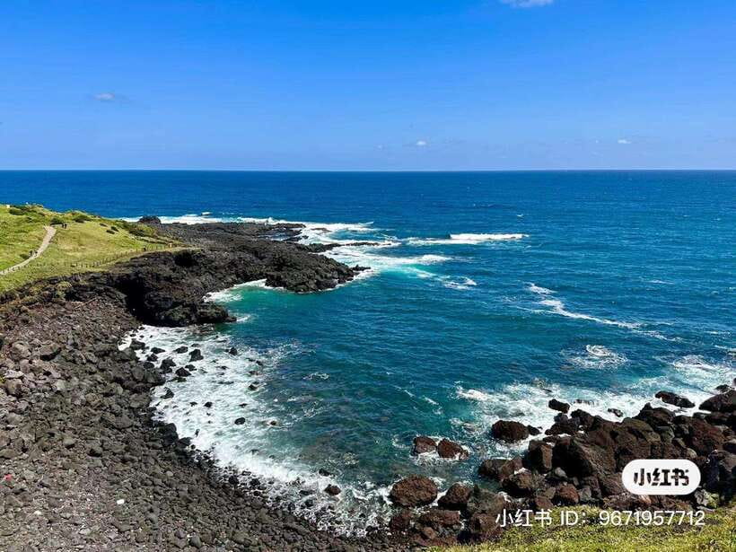 Jeju: Eastern UNESCO Sites Tour with Haenyeo Show - A practical value check at $55