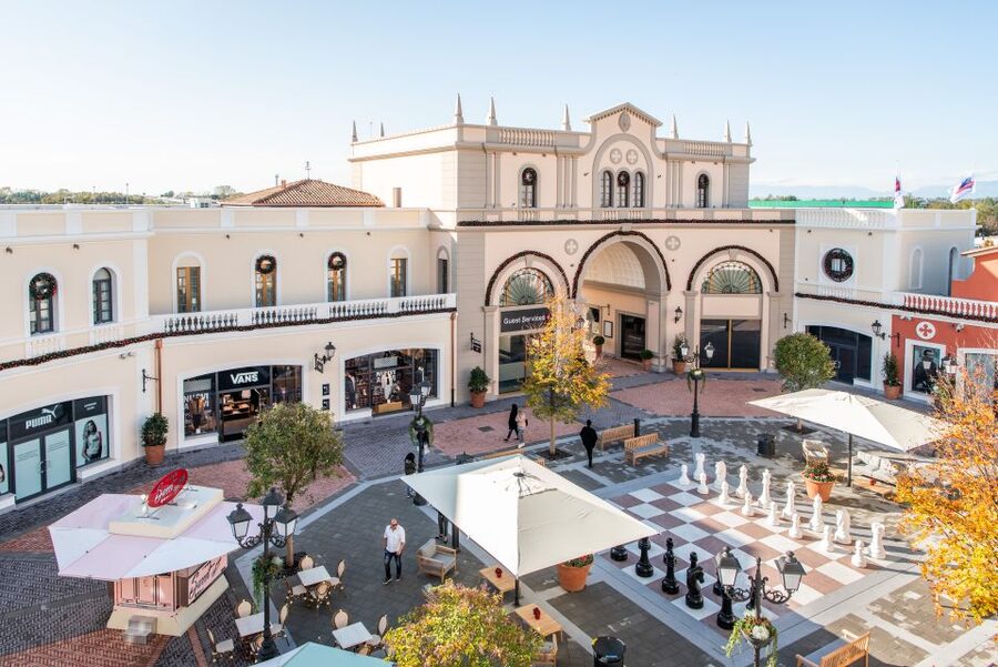 Jesolo Lido: Express Bus to Noventa di Piave Designer Outlet - Is $11 good value?