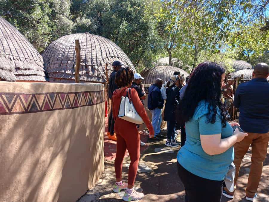 Johannesburg: Lesedi Cultural Village Show with Pickup - The audiovisual introduction puts the visit in context
