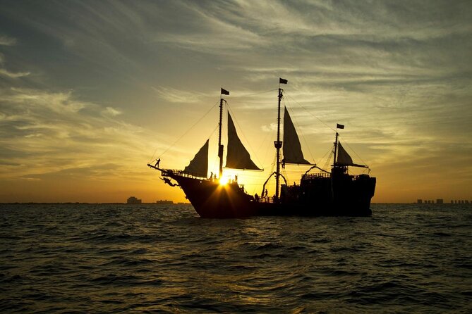 Jolly Roger Pirate Show and Dinner in Cancun - Key points to know before you sail