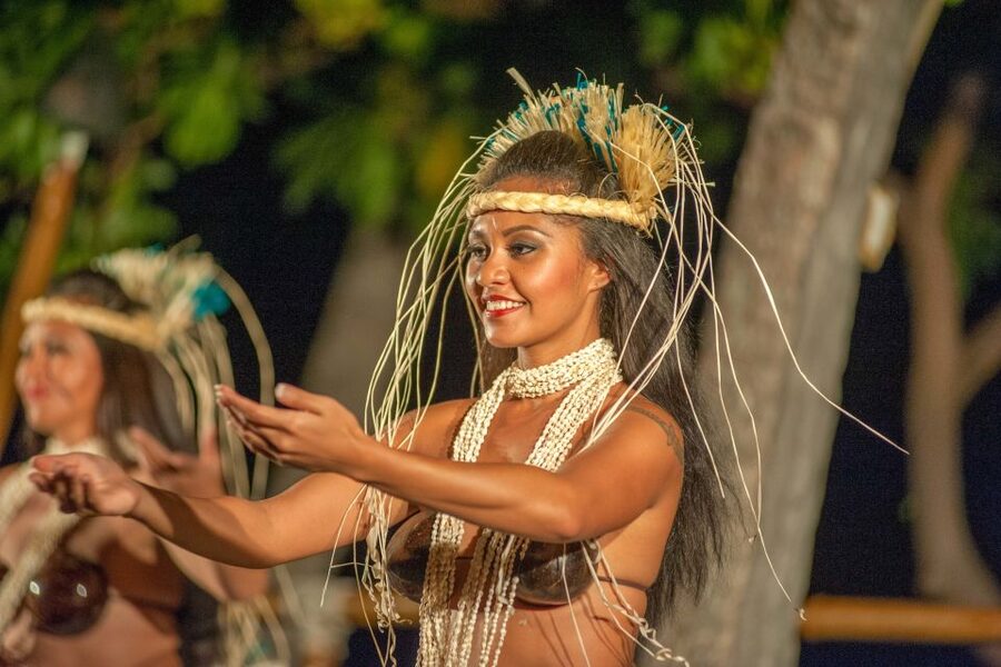 Kailua-Kona: Voyagers of the Pacific Luau with Buffet Dinner - Who should book this luau
