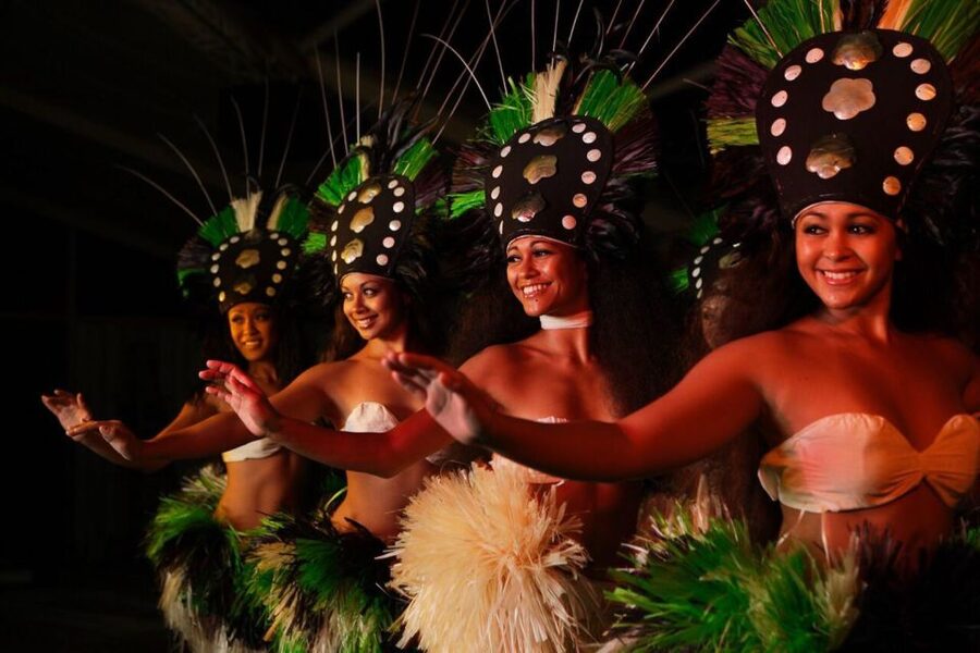 Kauai: Luau Kalamaku with Buffet Dinner & Show - Seating can change the evening