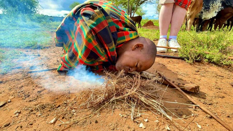 Kenya: Maasai Village Visit with Traditional Dance Show - What You Can Learn in Two Hours