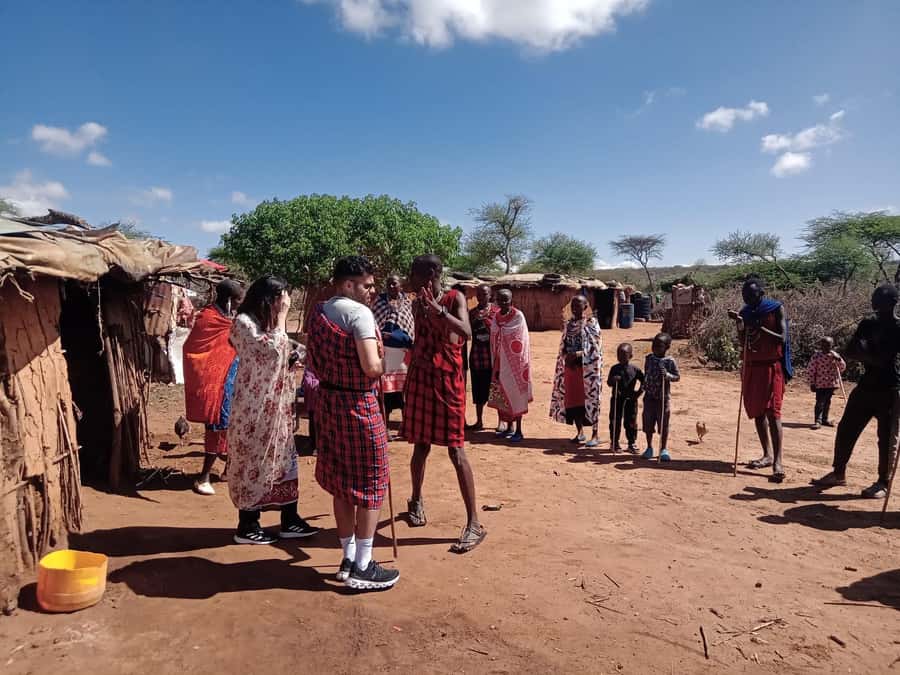 Kenya: Maasai Village Visit with Traditional Dance Show - The Road From Nairobi Takes Time