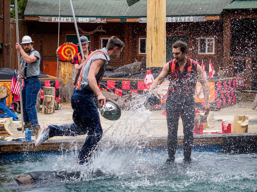Ketchikan: Lumberjack Show & Crab Feast - The 15-minute break and change of pace