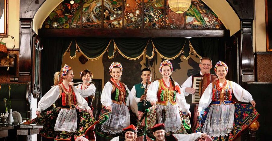Krakow: Folk Show & 3-Course Dinner at Jama Michalika Café - Key points to know before booking