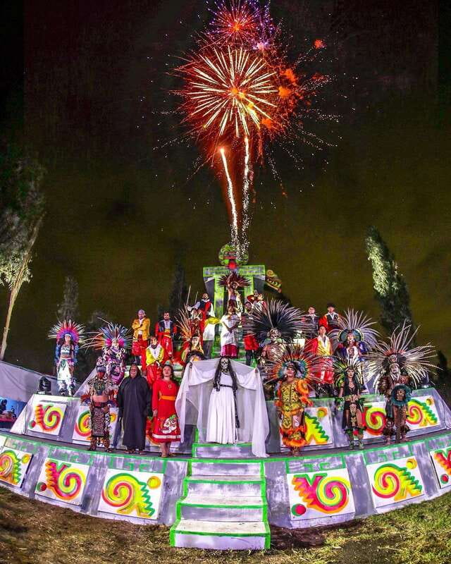 La Llorona, Live Show in the Canals of Xochimilco. - From Plaza Popocatépetl to the canals