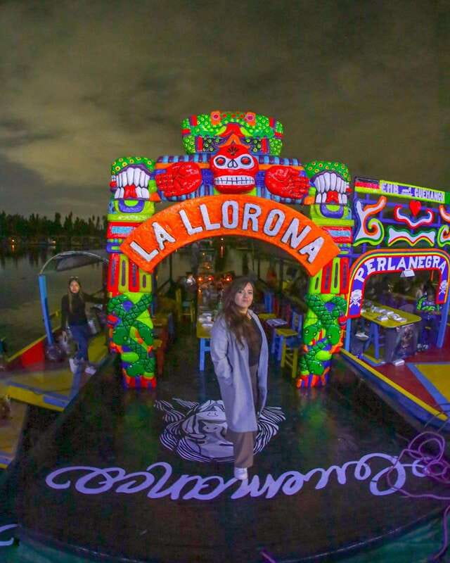 La Llorona, Live Show in the Canals of Xochimilco. - A short guided look at Xochimilco