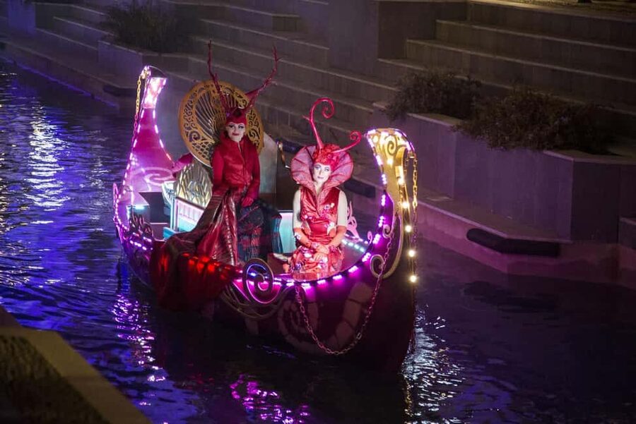 Land of Legends Night Light&Gondola Show:Antalya,Alanya&Side - How to avoid the main pickup problems