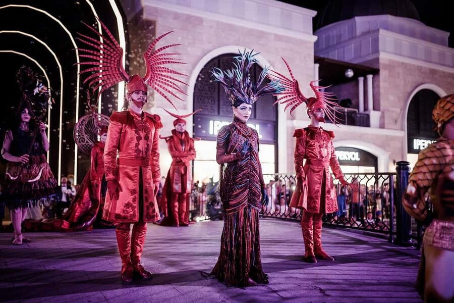 Land of Legends Night Light&Gondola Show:Antalya,Alanya&Side - Arriving at the complex after dark